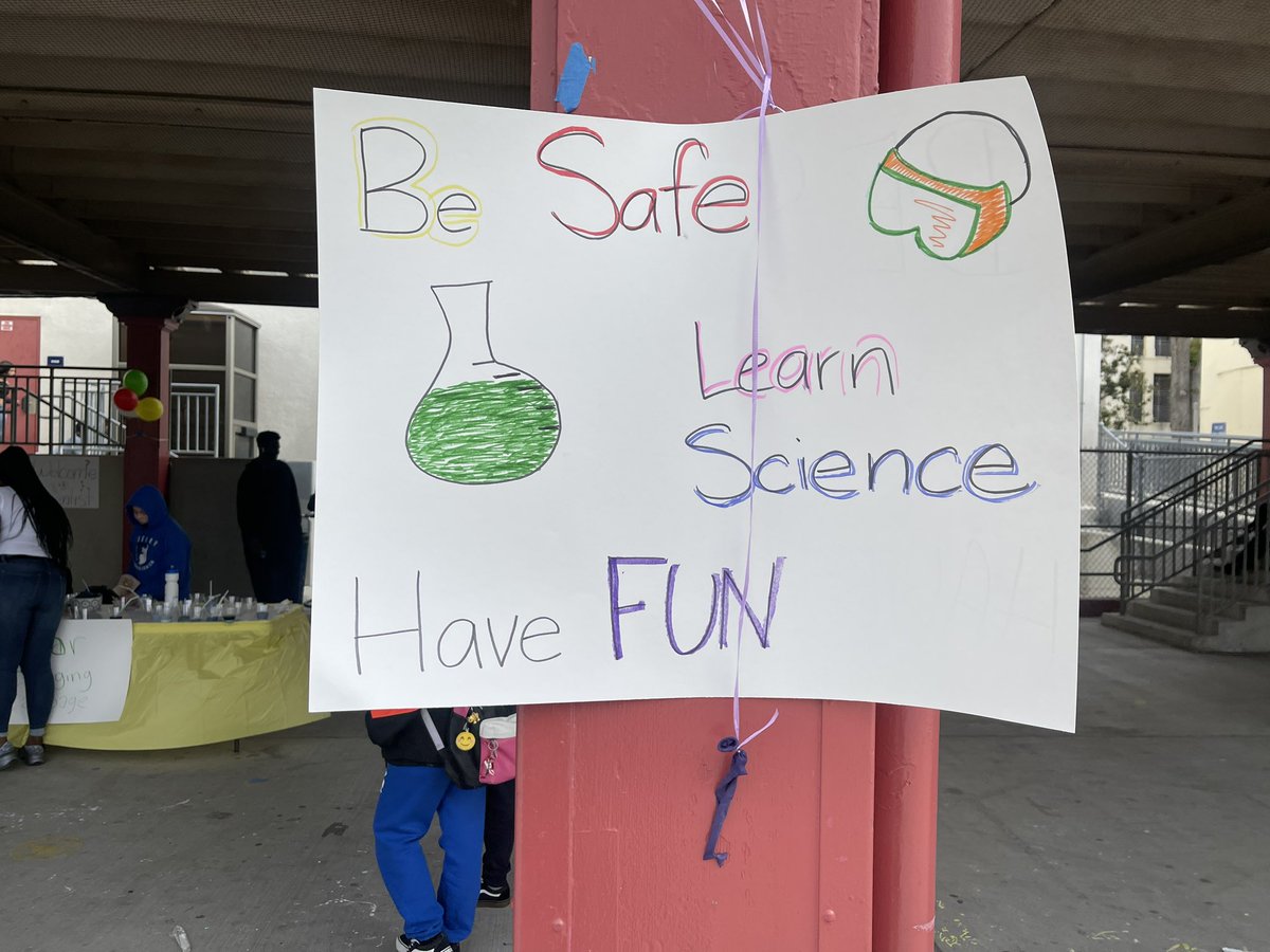 FoshayLC's tweet photo. A special thanks to this group of @UCLA Ph.D. students for donating their time to demonstrate science to Foshay students #stem #steam #scientists #scientistsofcolor #blackhistorymonth2023 https://t.co/fDDvIEdZj6