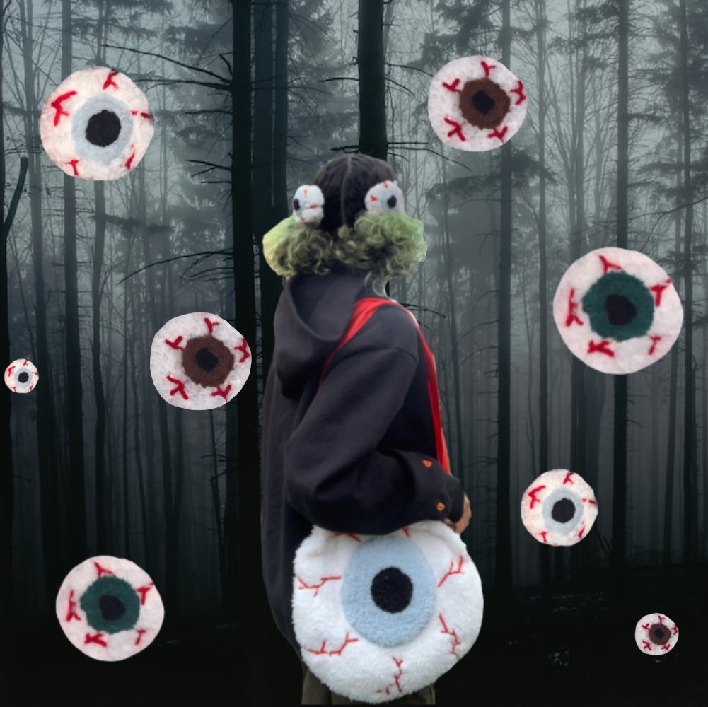 superflyhunni's tweet photo. Eyeball hair clips will be available in my shop this saturday @ 3pm pst https://t.co/rtyrxBofEc