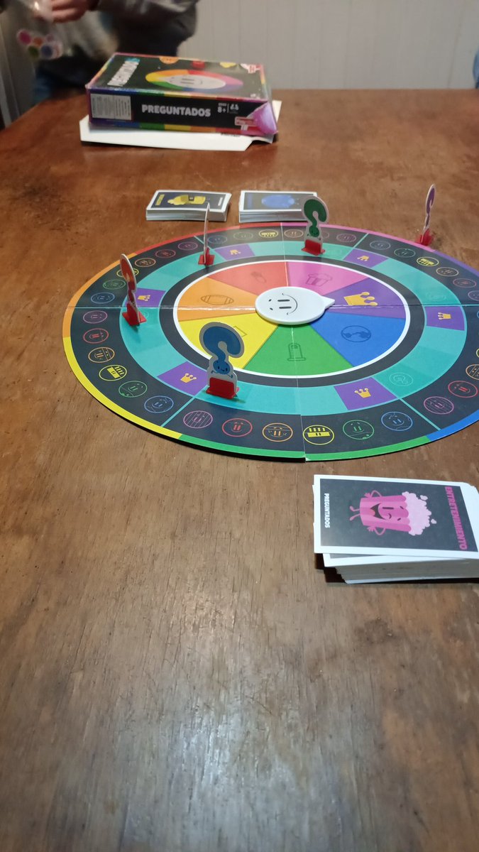 intentaamar's tweet image. A jugar #Preguntados