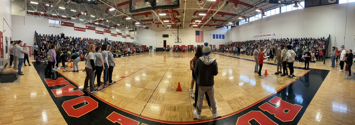 krimeldrum's tweet photo. Our first pep assembly in a couple of years…was WONDERFUL!! So proud of our StuCo students and sponsors for all of their hard work putting all of this together. I’m amazed everyday by how our staff goes above and beyond for our students at ROMS! Very proud to be a Bulldog. https://t.co/8jTFLL1bn1