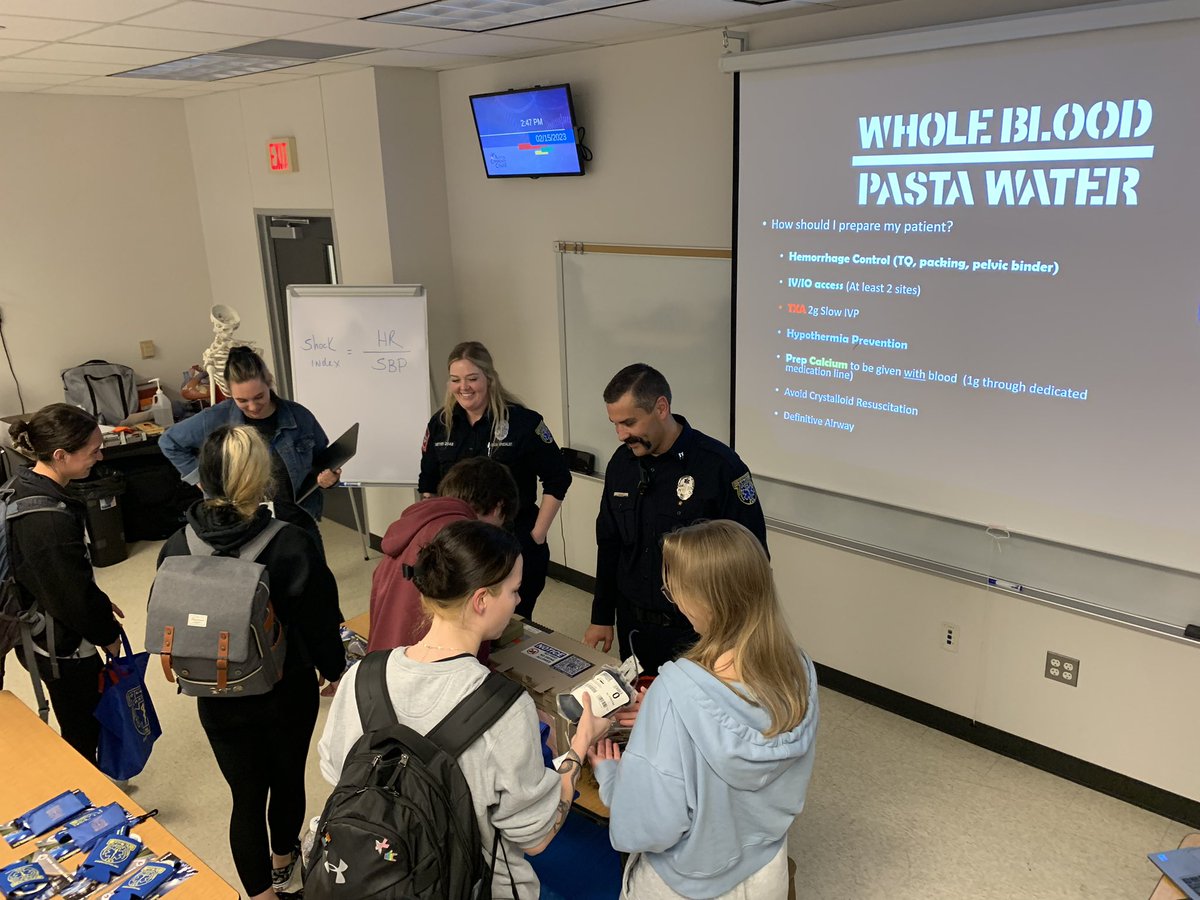 ACCEMSP's tweet photo. How lucky are we to have @ATCEMS in our backyard?! Here they are teaching our paramedic students about their whole blood program. 🩸 https://t.co/xCRGLYYFTE