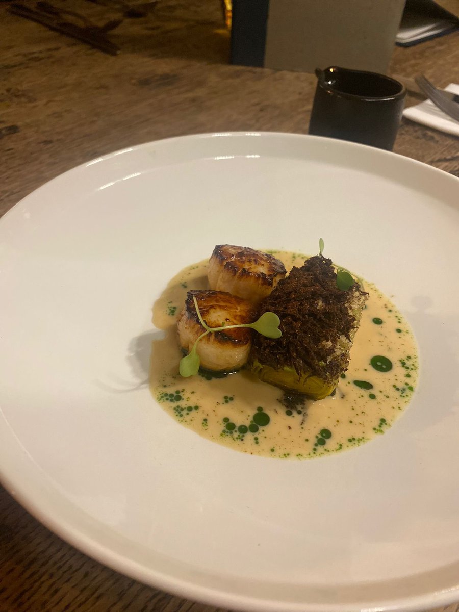 ArtisanButchery's tweet photo. Tonight we had the pleasure of dining at @HorseandGroom3 
We started supplying these guys about a month ago so thought we better do some quality control. 
#horseandgroom #eastashling #tastingmenu #qualitycontrol #workingpartnerships #chef #butcher #respect https://t.co/MXN3btNssJ