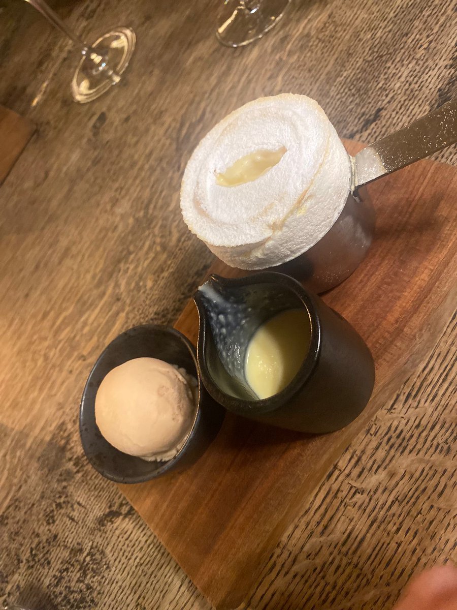 ArtisanButchery's tweet photo. Tonight we had the pleasure of dining at @HorseandGroom3 
We started supplying these guys about a month ago so thought we better do some quality control. 
#horseandgroom #eastashling #tastingmenu #qualitycontrol #workingpartnerships #chef #butcher #respect https://t.co/MXN3btNssJ