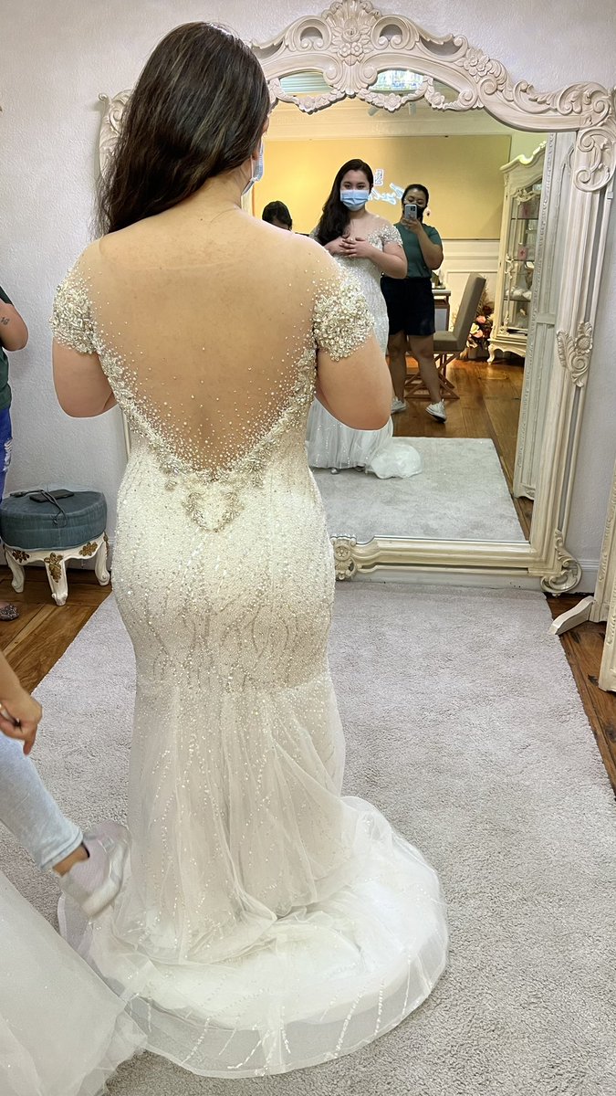 honiestar's tweet photo. selling my unused wedding gown! Baka may interested 😅 it’s a 2 in 1 gown by Jazel Sy. Let me know guys! Selling it at a very low price ☺️ https://t.co/dfr1z9Y4ng