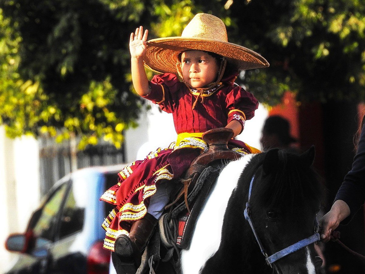 Tecomatlán, el municipio de México  con el porcentaje mayor de estudiantes, sin cárcel y sin violencia. 
Sede de la #FeriaTecomatlán2023 
Los frutos de un pueblo entusiasta 
#AntorchaEsMéxico