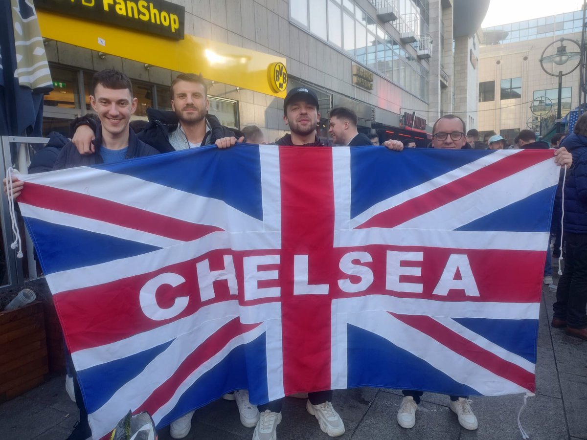 edward_bourne1's tweet photo. Dortmund (A) https://t.co/hQfE1Z7Vkb