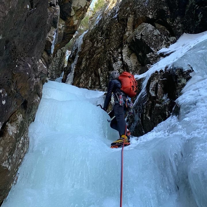 We haven’t had much snow this winter, but there’s still plenty to do outdoors as demonstrated by @adamspitz_ (one of our stellar PGY1s) going ice climbing this weekend! As someone who is deathly afraid of heights and has minimal upper body strength I salute his bravery and g…