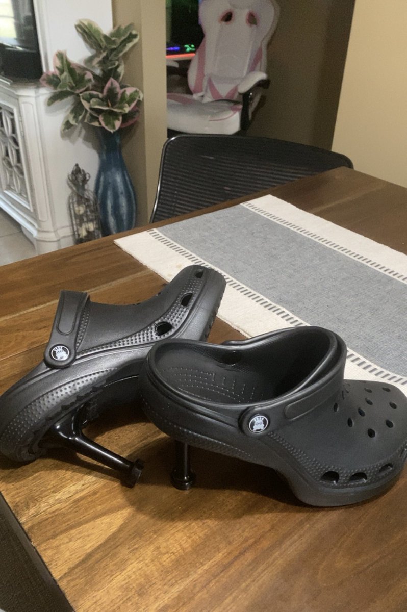 Jaclynn Crooks💋 on Twitter "I am living my best life 💣🍑😼"