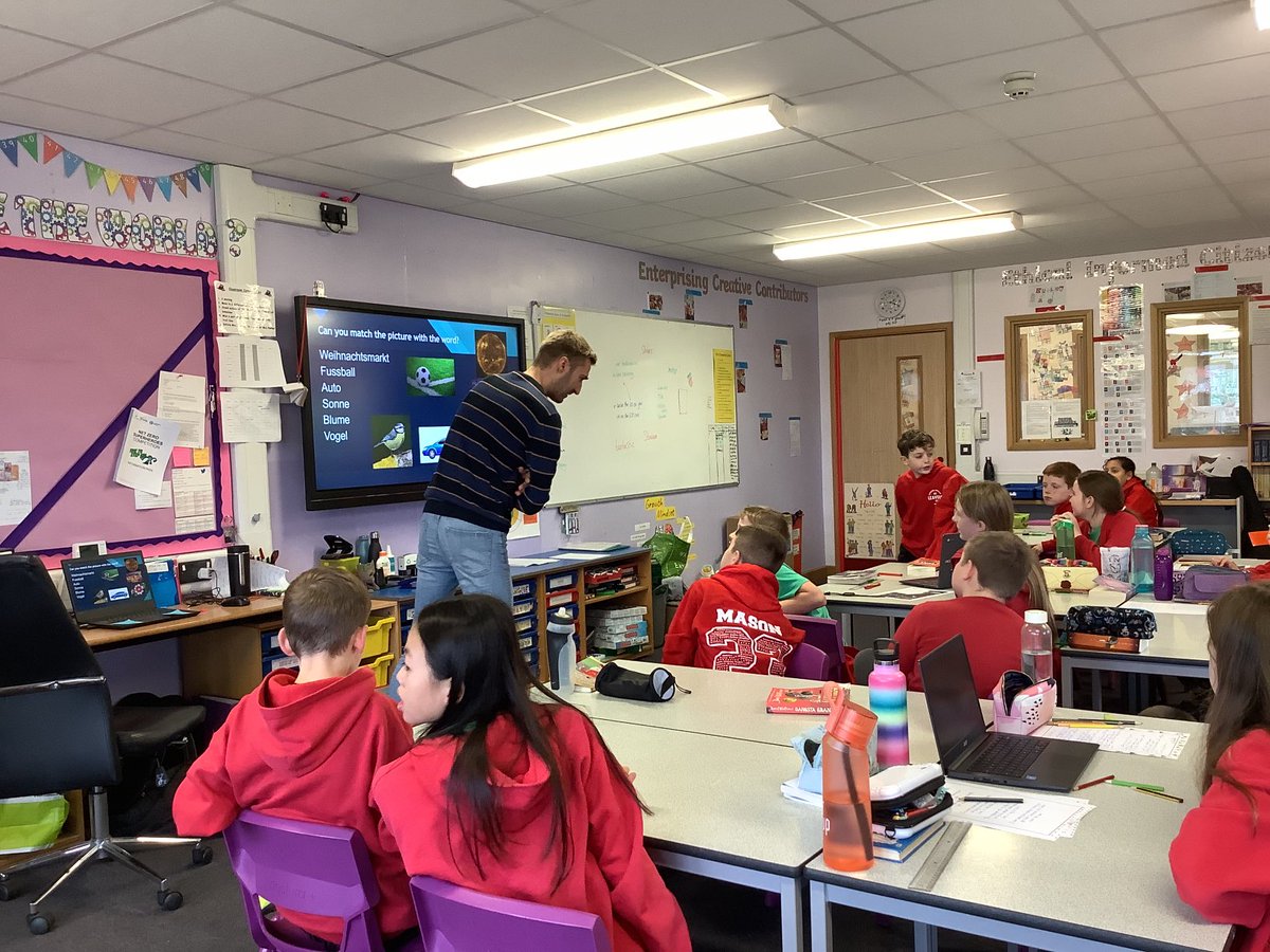Llysfaen2023's tweet image. We had a double visitor day today! Mr Luecke very kindly came in to introduce #6GJ &amp;amp; #6CP to the German language!

We had an awesome time learning new words and phrases and I think it inspired some children to try and learn a new language.

#EIC #Literacy #LLC #ModernLanguages 🇩🇪