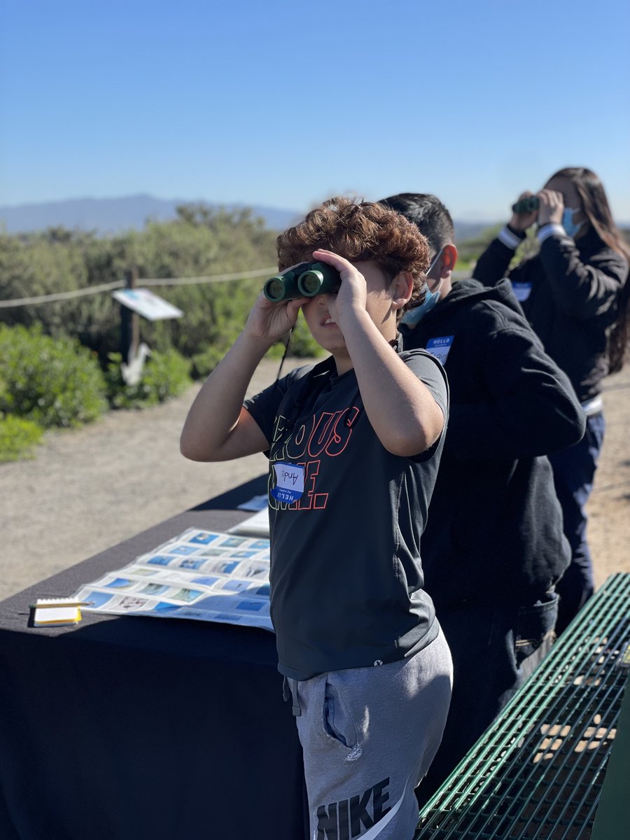 OceanConnectors's tweet image. Our 6th grade field trips at the San Diego National Wildlife Refuge include bird watching, participating in the restoration of the native California coastal sage scrub, and many more fun educational activities.🌱

#BeAnOceanConnector #MarineConservation  #HabitatRestoration
