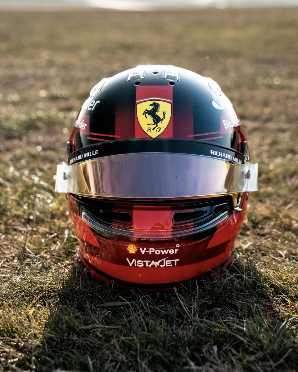 Carlossainz55's tweet photo. 🔴🟡 My colours, our colours. Forza Ferrari!!

-
@ScuderiaFerrari 
#Carlossainz https://t.co/71ChEITmwa
