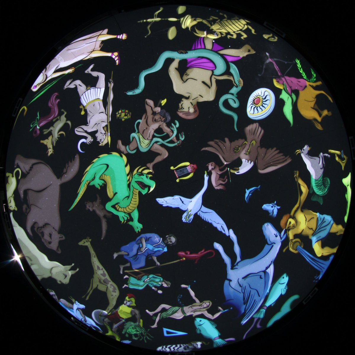 Thank you #EPSB for a wonderful week. I haven’t visited a school here since 1998, when I used to work for <a href="/TWoSEdm/">TELUS World of Science - Edmonton</a> which was called the #Edmonton Space &amp; Science Centre back then. It’s hard to believe it has been 25 years since I was a member of the <a href="/twoseSIM/">Science in Motion</a> team.

#SkyScience