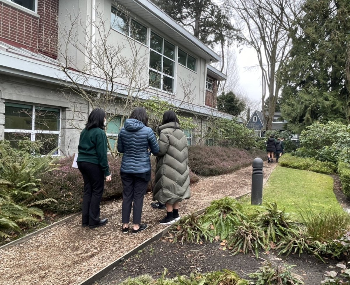 KJTOConnor's tweet photo. Excited for the STEAM/Ethics 8 launch of the 'Pollinator Project: Building for Biodiversity'. Students immersed themselves in 4 curated on-site learning experiences, including a digital pollinator ally search and campus scan to generate a build baseline. @YorkHouseSchool #myYHS https://t.co/6IglZZ9IFA