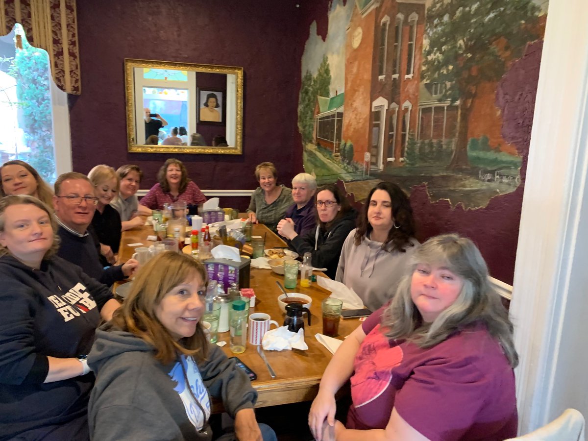 Please consider helping our friend <a href="/KimRathbone/">Kimberly Rathbone</a>. Kim is always always there for us whenever anyone needs her and now she needs us. #thatswhatfriendsarefor

Medical and living expenses 
 gofund.me/9277181a