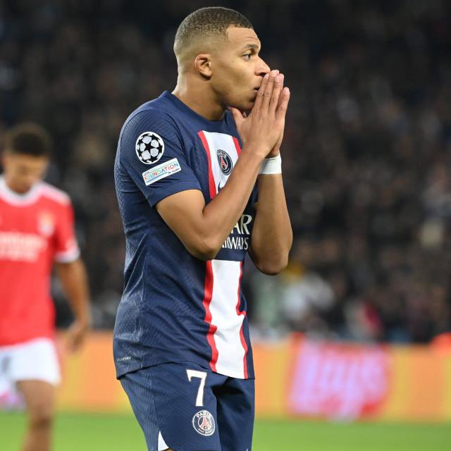 Massiliamos's tweet photo. Actuellement, faut dire les termes. https://t.co/F0qVVW6EQq