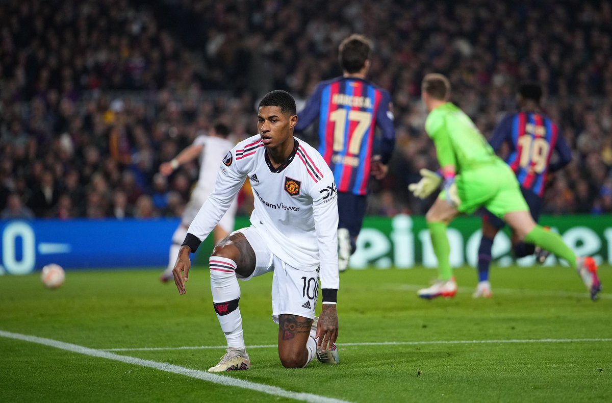 FabrizioRomano's tweet photo. Marcus Rashford has 22 goals and also 8 assists this season. Incredible, huge impact this year as Erik ten Hag trust him since day 1. 🔴⭐️ #MUFC

Last season Rashford scored 5 goals in total — looks completely different now. https://t.co/kSt8HoprcV