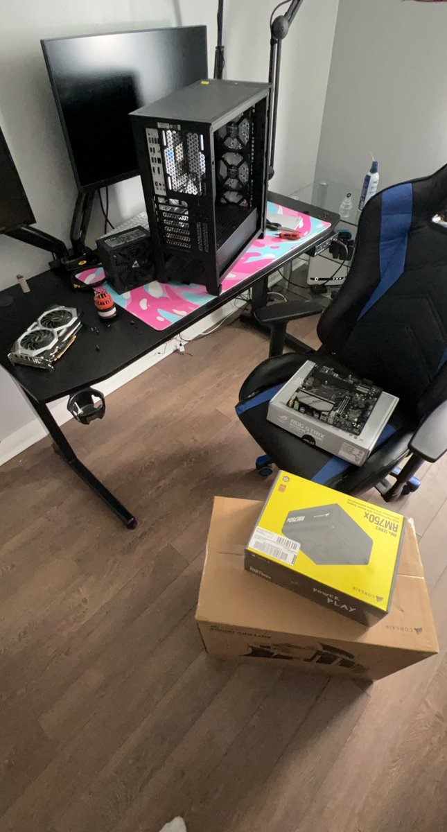 itBabo_'s tweet photo. Cord coming from my old case broke while I was installing a new motherboard and ram. Bought a new case plus a power supply🫡 https://t.co/BA5FDL0lSD