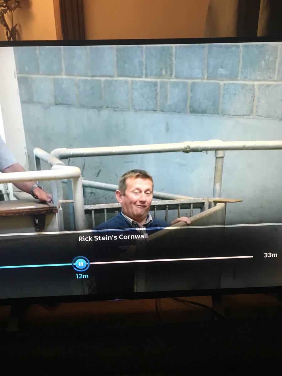 cornish_lobster's tweet photo. Just watching Rich Stein, and who should pop up out of the cattle stall 😂😂@InnNewlyn @LoganRockInn #cowboy #bewty 😂😂 https://t.co/oCc7xK7l0B