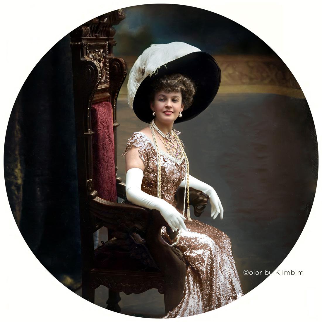 historyin_color's tweet image. Singer Anastasia Vyaltseva, St. Petersburg, 1910. Photby studiRenz and Schrader.
