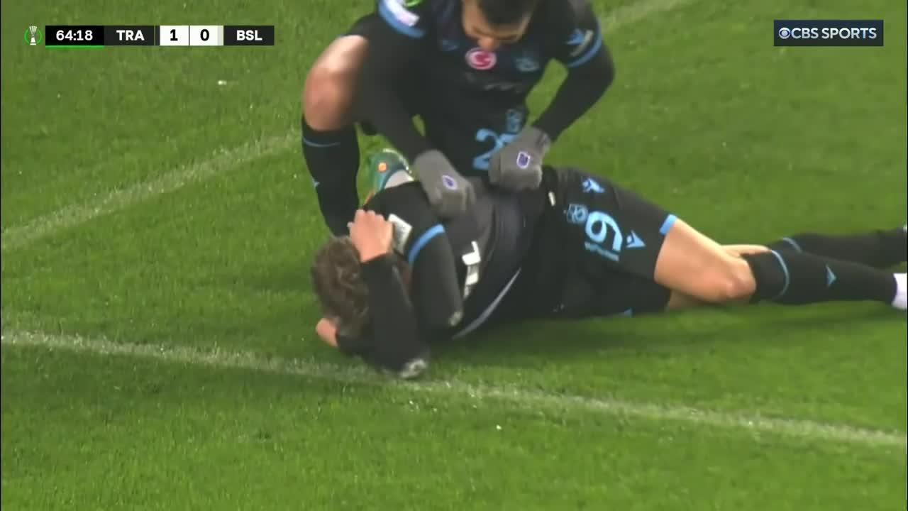 A goal for all of Turkey. 🇹🇷

Emotional celebrations as Jens Stryger Larsen puts Trabzonspor ahead. 🙏”