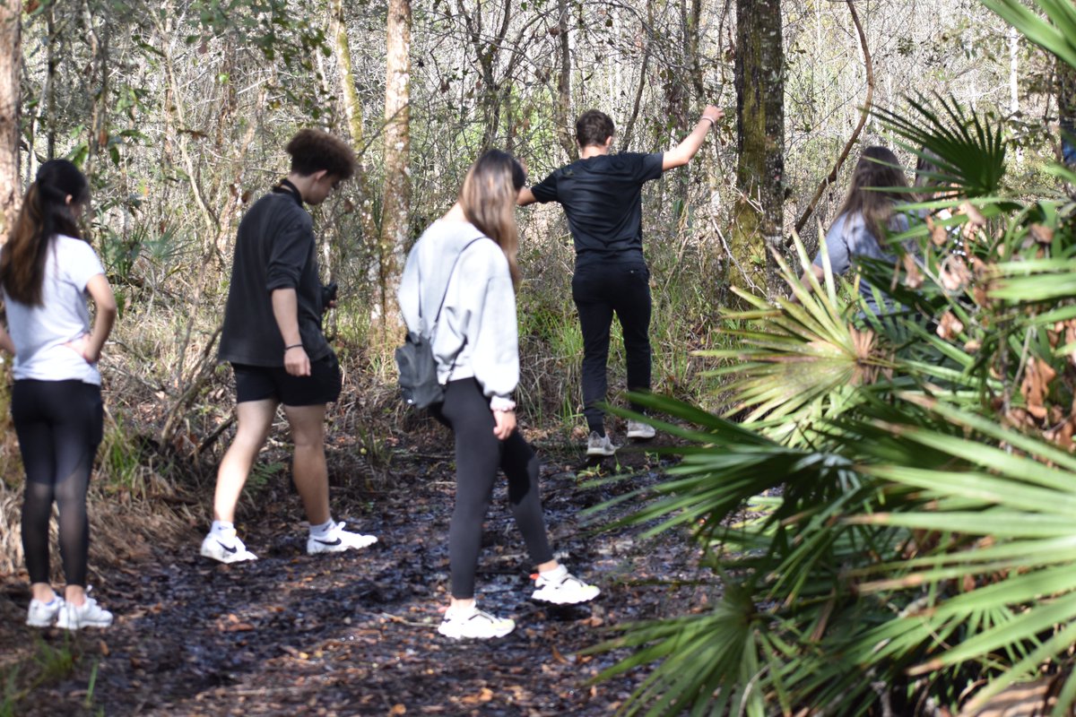 LakeMaryPrep's tweet photo. LMP's Honors Florida Ecology class visited DeLeon Springs to explore the ecosystems that they have been learning about. They identified plants and animals on a hike through the ecosystem. Then, they took a boat tour to learn about the indigenous Myakka tribe. #LMProcks https://t.co/iE0JoXsLH9