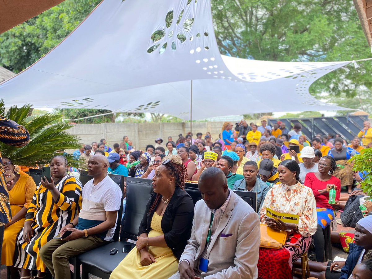 sparks9799's tweet photo. Fearless and indefatigable Hon Chibaya rocking Marondera?

Please Like this hardworking Champ 👉💛 https://t.co/V7cjoMngXF