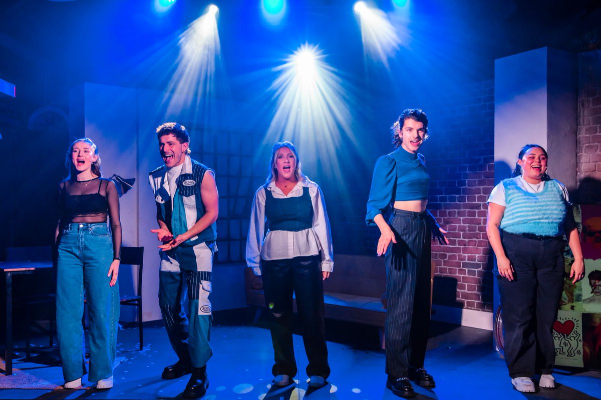 StageberryX's tweet photo. 📷 PHOTOS! Get a first look at the premiere of @NoLimitsMusical  with @nataliemayparis  @HannahLowther97  @Michael_Mather_  @SaffiNeedham  #OwenClayton &amp; #MaryMoore   

📸 Danny Kaan https://t.co/H2TWhauczW