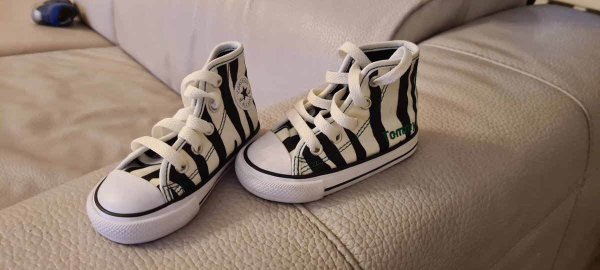 crispy_onions56's tweet photo. Big shout to @Converse for these personalised shoes for my son. One of his legs is broken and in a brace due to #Pseudoarthrosis so they did these half price for us. Thank you for the support guys #Converseuk #Converse #Trainers #NF1 https://t.co/45dBSC1Ke6