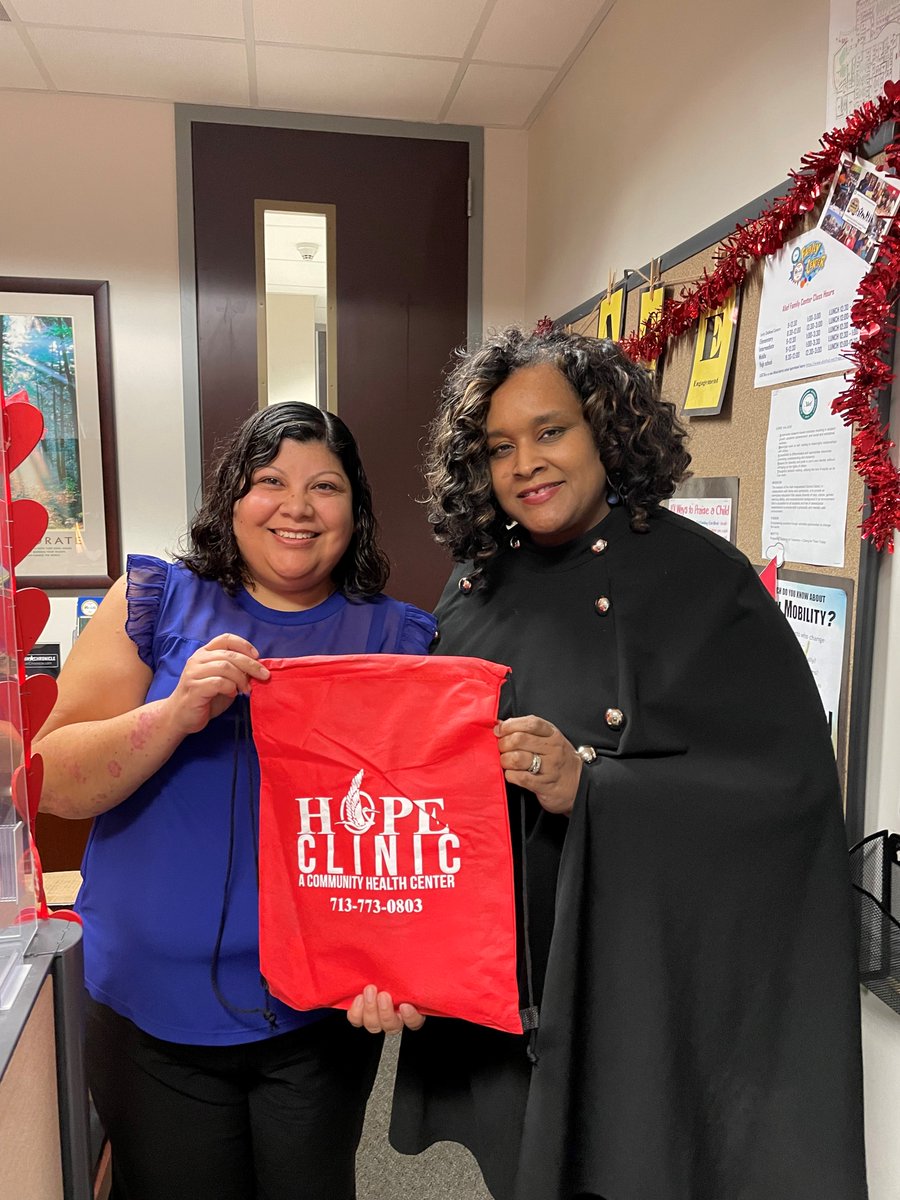 We would like to give a HUGE F.A.C.E THANK YOU to @HOPECHC for donating 425 bags for our FamilyU conference coming up in March👏⭐️

Thank you guys for your donation it is greatly appreciated!

@AliefISD 

#AliefProud
#AliefStrong
#HopeClinic