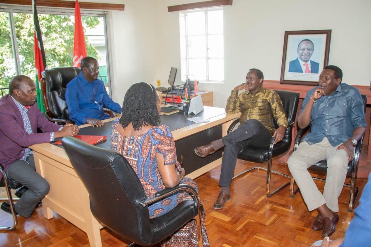 karoba_john's tweet photo. Haki ya mungu hawa hawatambui sakayo😂.
That portrait. https://t.co/XVCi9L4Elz