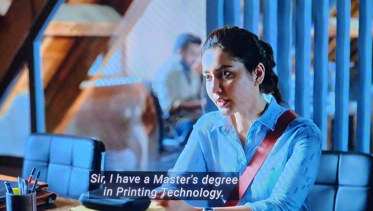 KebabParatha's tweet photo. @ReheSamay Samay Bhai aapki senior hai yeh? #PrintingEngineering #FarziOnPrime https://t.co/FQwqUuW0MY
