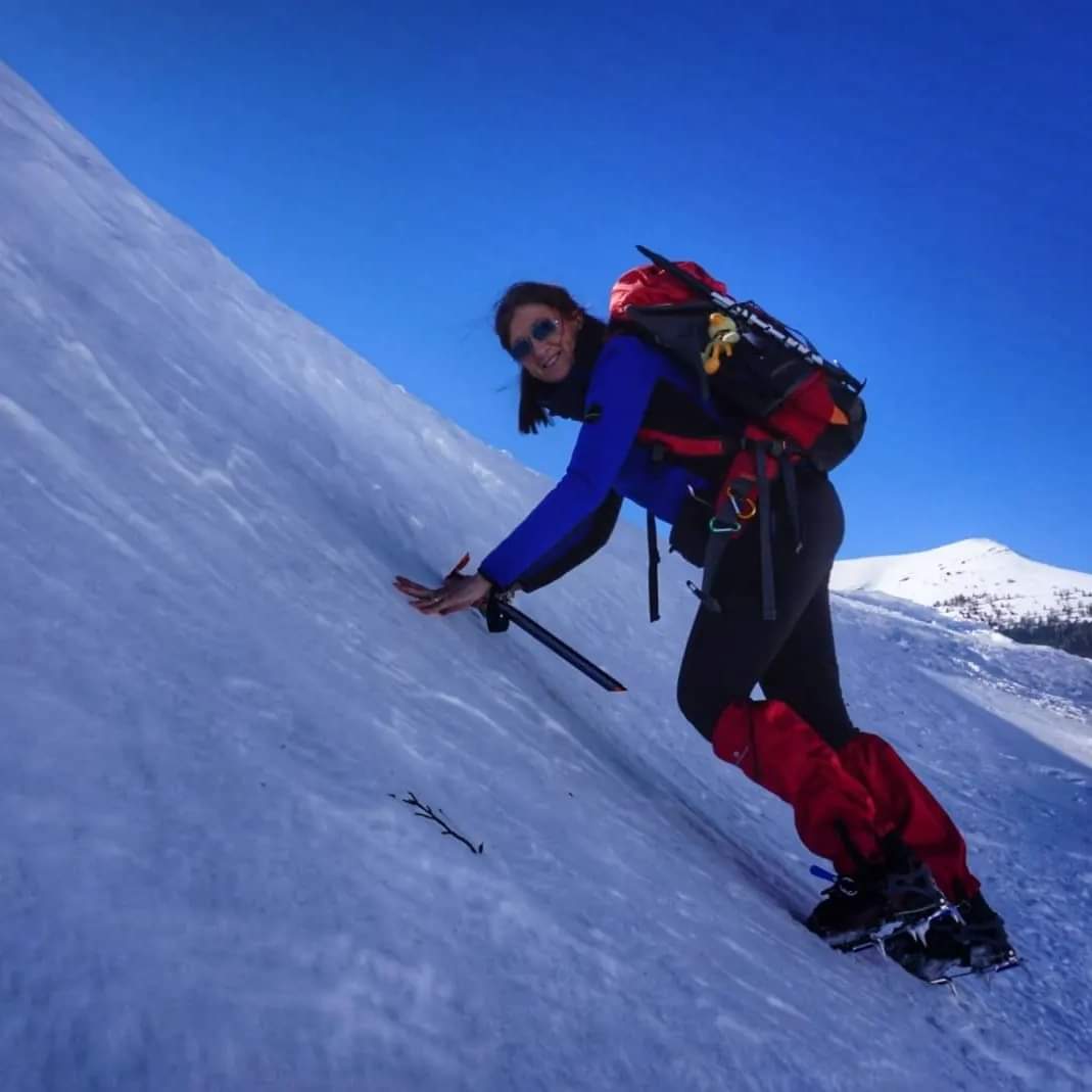 MCristinafernn's tweet photo. Porta
 con 
te 
sempre

 ... un posso farcela

Angoli di Mondo🌐❄️

#primipassi #ramponi #primaramponata #neve https://t.co/apYK3jklqm