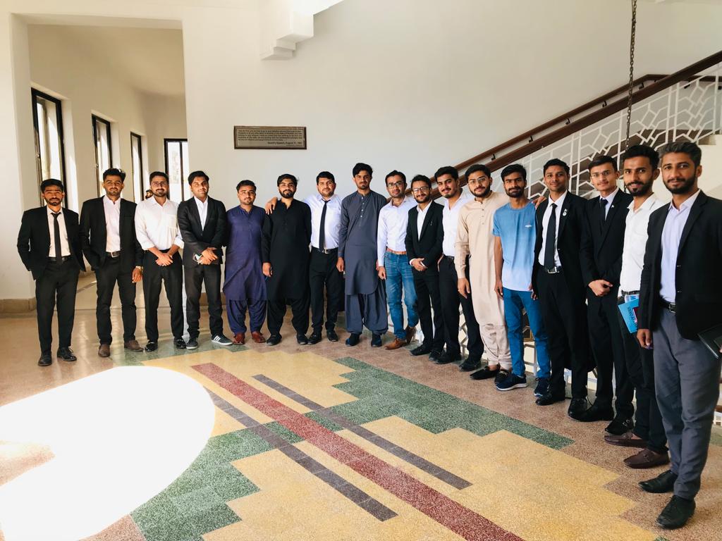 AyazHussainMas1's tweet photo. Legal fraternity 🍁⚖️ https://t.co/UA4WzPB6Mi