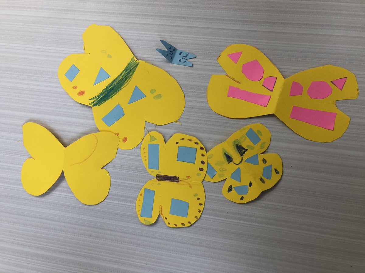 AYAMuseum's tweet photo. @CBEBULLDOGS kindergarten learned about symmetry while making these amazing butterflies! #AYAMuseum @SBISD @sbef4sbisd @sbisdarts @springbranch_va https://t.co/9DLymEcLds
