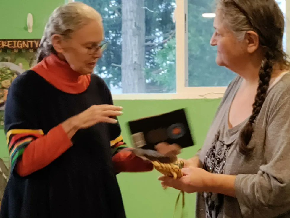 ElderberryWisd1's tweet image. Fall cohort graduates from TEK internship. Four interns graduated from our Fall 2022-23 Traditional Ecological Knowledge Internship with skills for building their own microenterprise. #NativeAgriculture #TraditionalEcologicalKnowledge #NativeBusiness
 buff.ly/3EbAba0