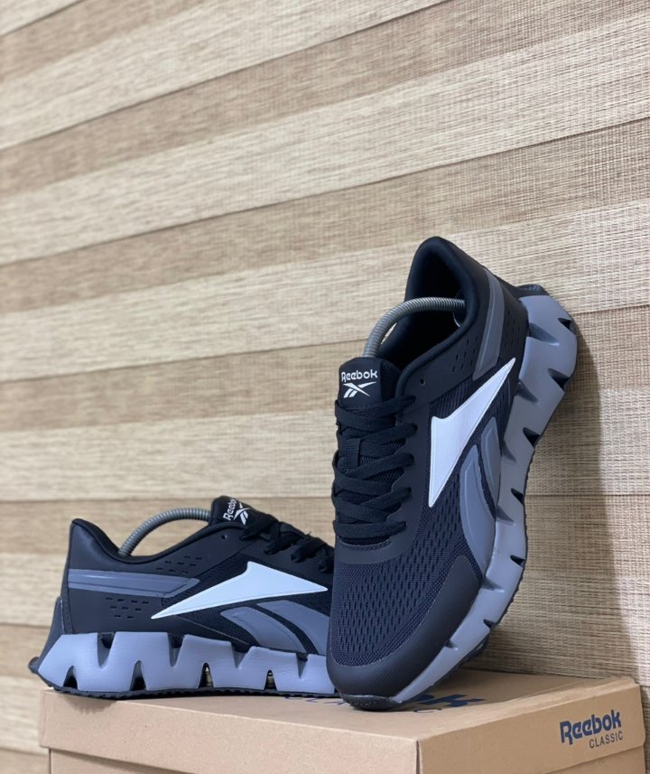 THE G•O•A•T on Twitter "RT Reebok Dynamica Trainers Non