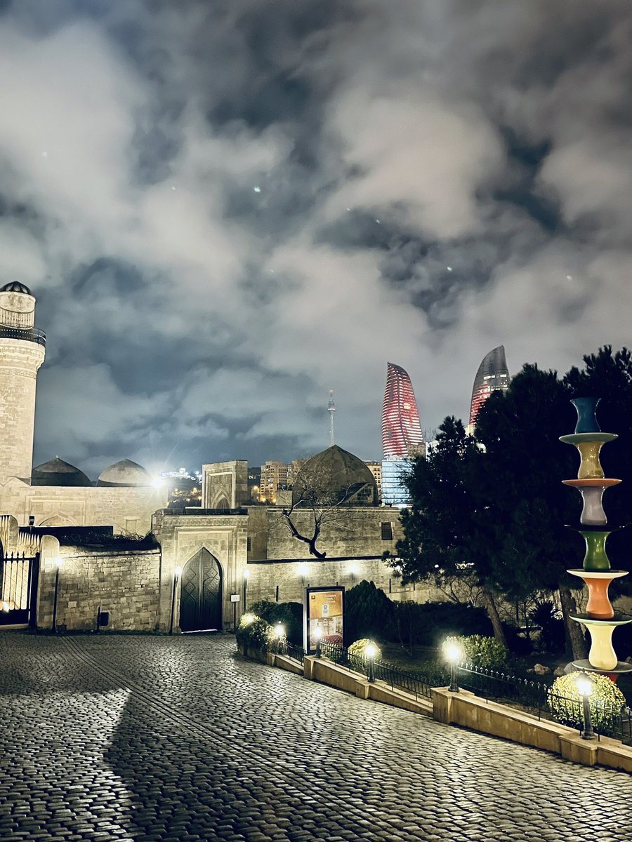 Such a beautiful view of Icherisheher 😍
📍Baku, #Azerbaijan