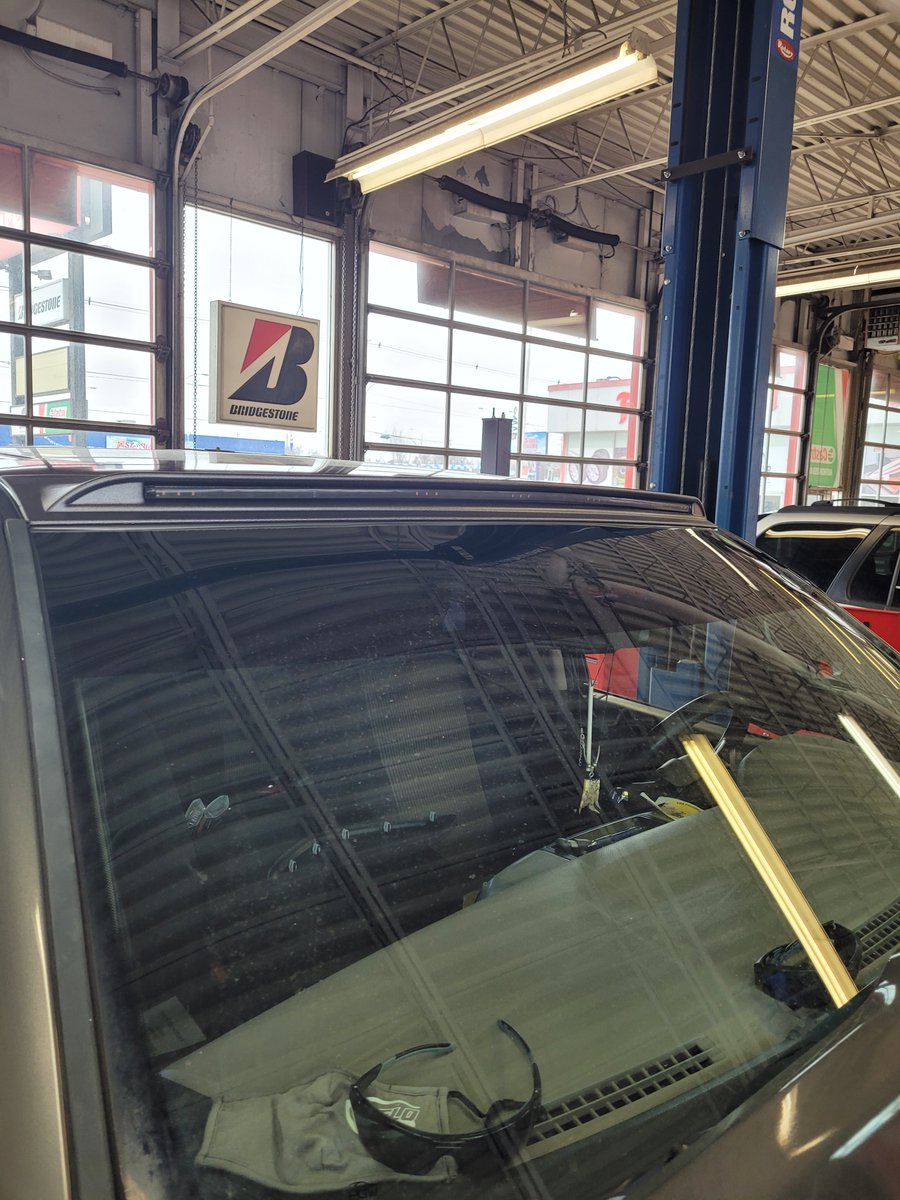 grangertires's tweet image. New LED light bar installed on the roof of a Ram 1500. Looking good! #ram1500 #ram1500hemi #lightbar #led #ledlights