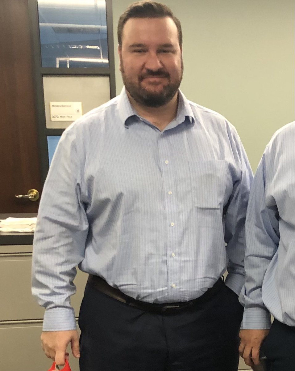 TimMart0909's tweet photo. @drjasonfung Absolutely excellent book!  Should be required reading in schools!  In the obese picture I was still exercising/weight lifting. All I changed was what and when I ate as @drjasonfung prescribes in his book. #theobesitycode #IntermittentFasting #fastinglife #fasting https://t.co/M26NhDJmS0