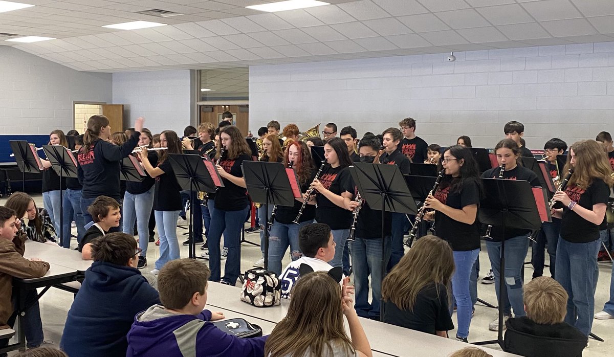 Hughes Middle School Band came and played for our 5th grade today! Go Huskies! ⁦<a href="/MoundMustangs/">Academy of Leadership & Technology @ Mound Elem.</a>⁩