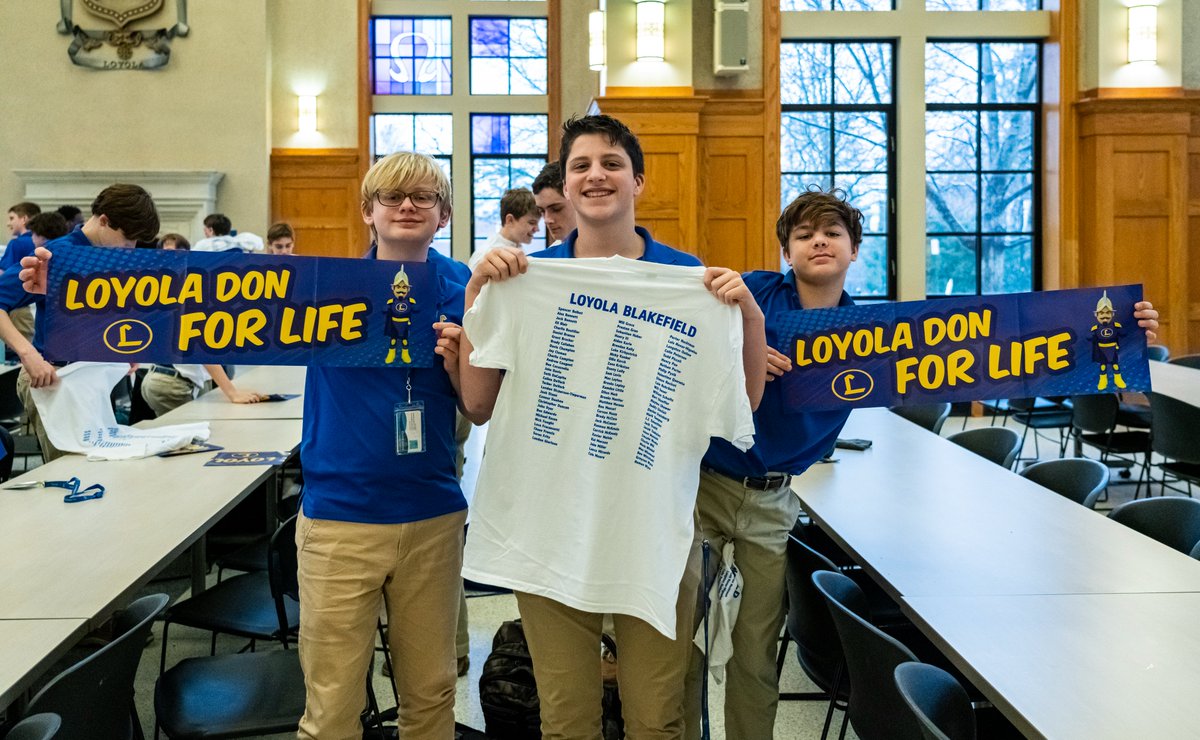LoyolaDons's tweet photo. Before we welcome the newest members of the Loyola Blakefield family this afternoon, we had a special surprise for our current 8th grade Dons who will be headed to the Upper School next year!

#RollDonsRoll🔵🟡
#Classof2027 
#DonsForLife https://t.co/zkTe4szX4f
