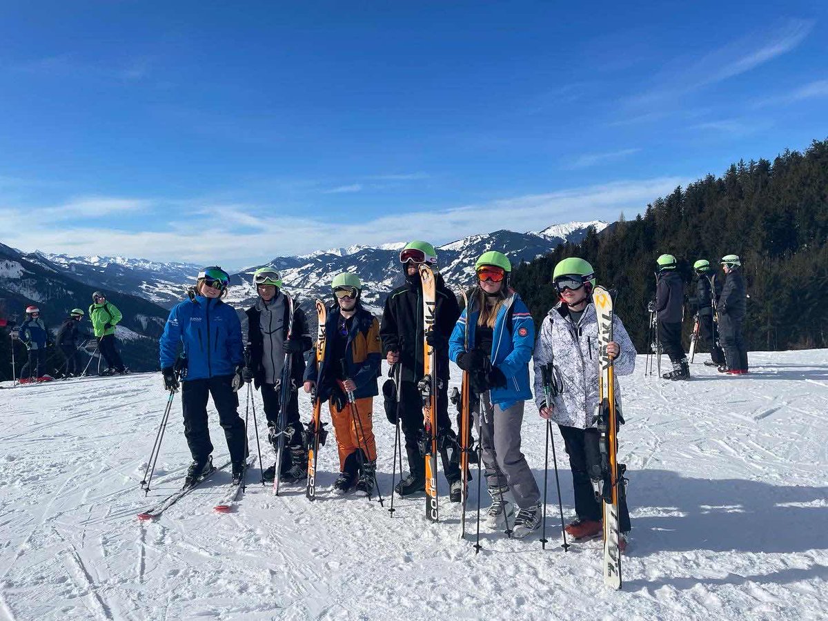 Our final day on the mountain, and what an amazing week the students have had! We thank all our incredible instructors for their expert teaching and patience. St Alban’s Ski Trip 2023 completed. ⛷️🏔️❄️