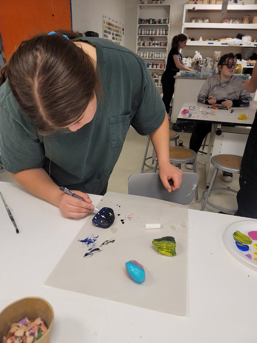Painting KINDNESS rocks during enrichment today! #bekind #kindnessmatters #CHSartkidsrock <a href="/CCSredwolves/">Clinton Community Schools</a> <a href="/CHS_LeadsTheWay/">Clinton High School</a>