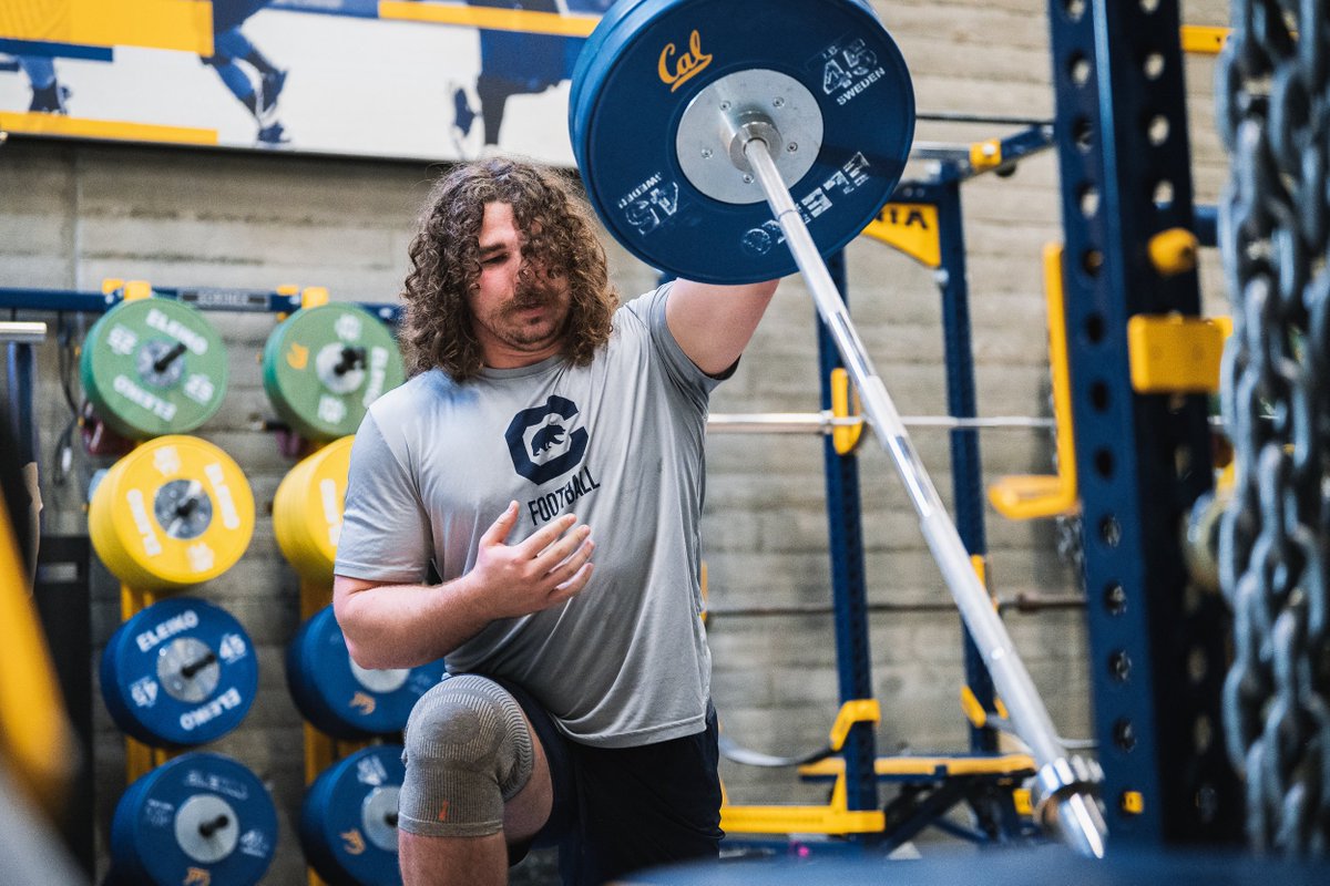 CalFootball's tweet photo. Stackin’ days ⛓️ https://t.co/WZ5usIfZH3