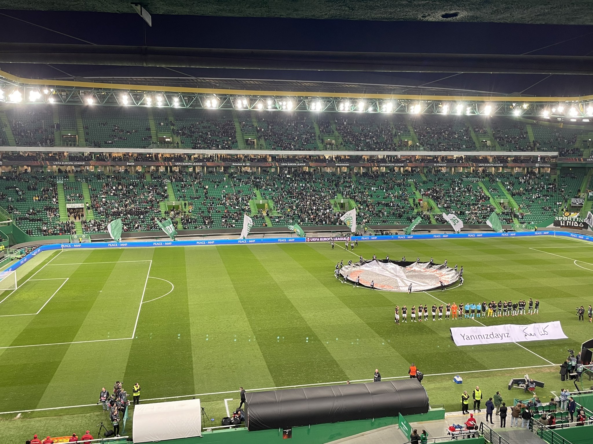 Sporting CP on X: A tua paixão tem um lugar: Estádio José Alvalade 🟢⚪️  Marca presença na Nova Era 2.0 e garante já a tua 𝙂𝘼𝙈𝙀𝘽𝙊𝙓 2023/2024  👉  ℹ Mais informações