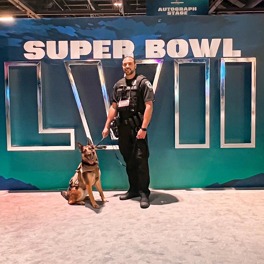 BUFAirport's tweet photo. Our K9 teams were hard at work in Arizona, here's a recap of their #SuperBowlLVII adventure! https://t.co/FTYdAAagte