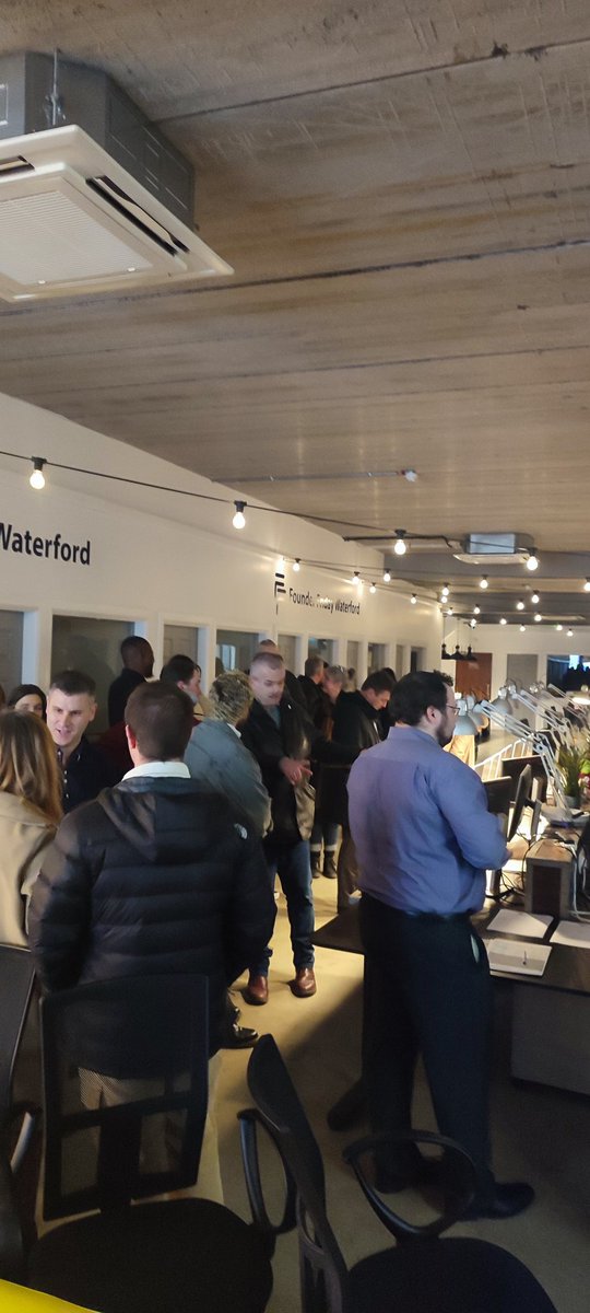 creativewat's tweet photo. Fantastic turn out for the Digital Creative Showcase in @BoxWorksCoWork tonight.
Exciting to see where the Digital Creatives Series will bring us.
Keep an eye out for the next event!
@creativeirl 
#creativewaterford #creativeireland https://t.co/9co8tg56mH