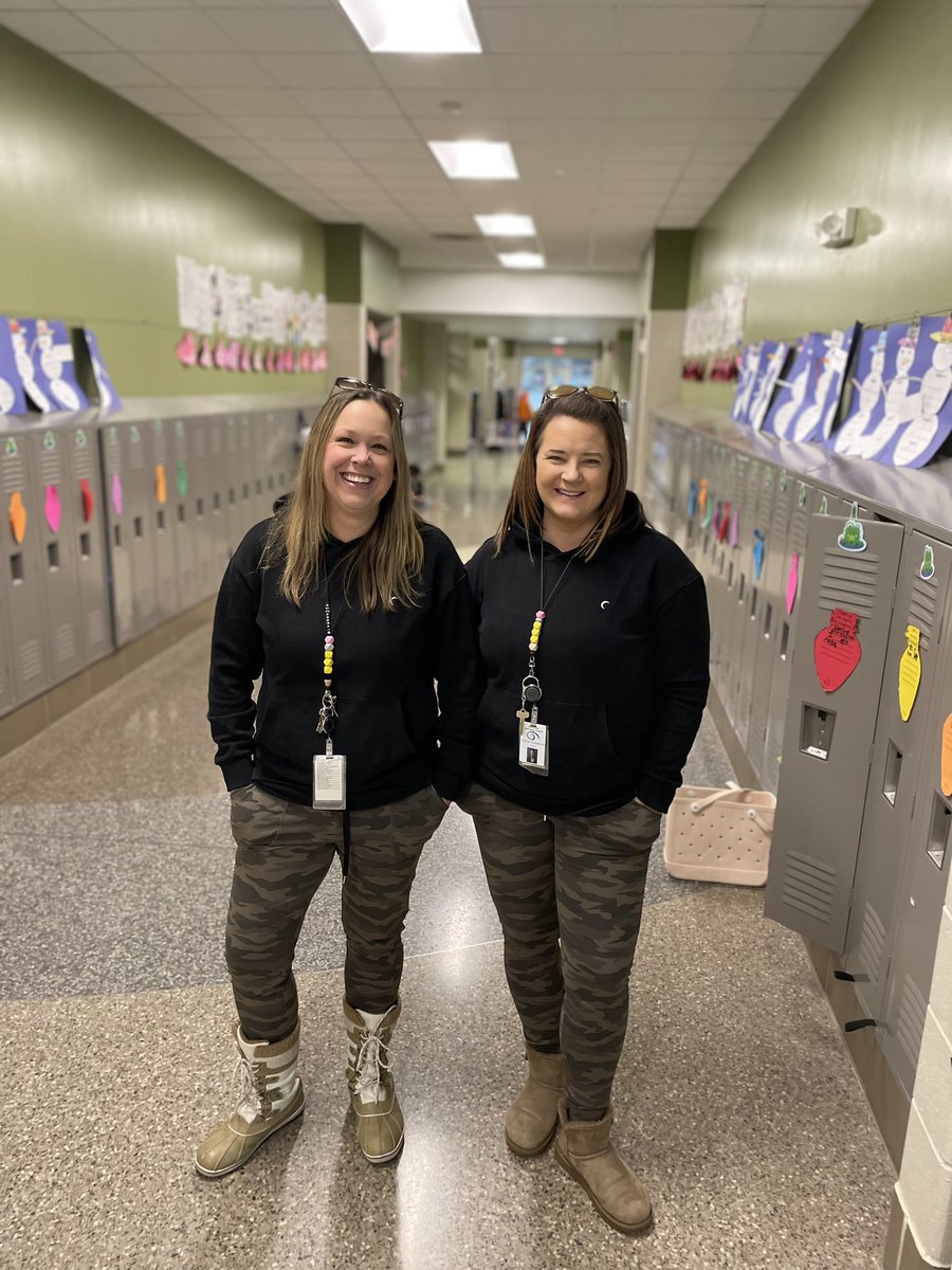 MrsStrain2's tweet photo. Twin/triplet Day @SLCSpearson! https://t.co/5VQxGVFbim