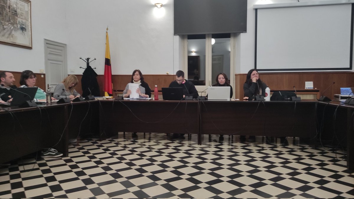 El Ple de <a href="/AjuntamentArtes/">Ajuntament d'Artés</a> acaba d'aprovar la signatura d'un conveni de col·laboració amb <a href="/ConsellRep/">Consell de la República Catalana</a> per l'ús de la #IDRepublicana i potenciar el consum estratègic en les licitacions de l'ajuntament amb els vots favorables de <a href="/cupartes/">CUP Artés</a> i <a href="/ERCArtes/">Esquerra Artés</a>