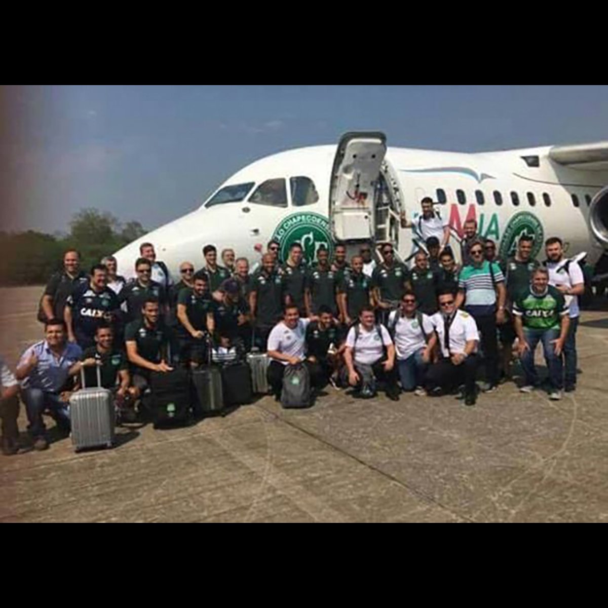 BlackBoxDown tweet media